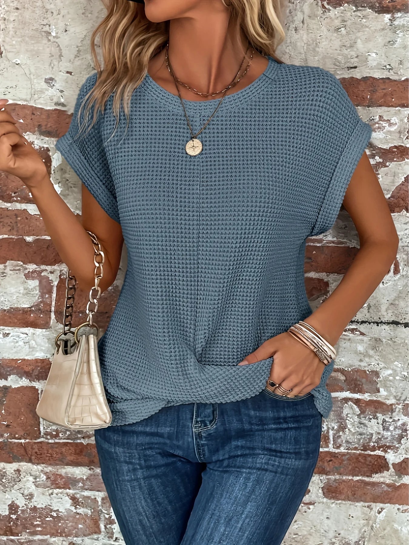 T-shirt torsadé en tricot gaufré Monroe