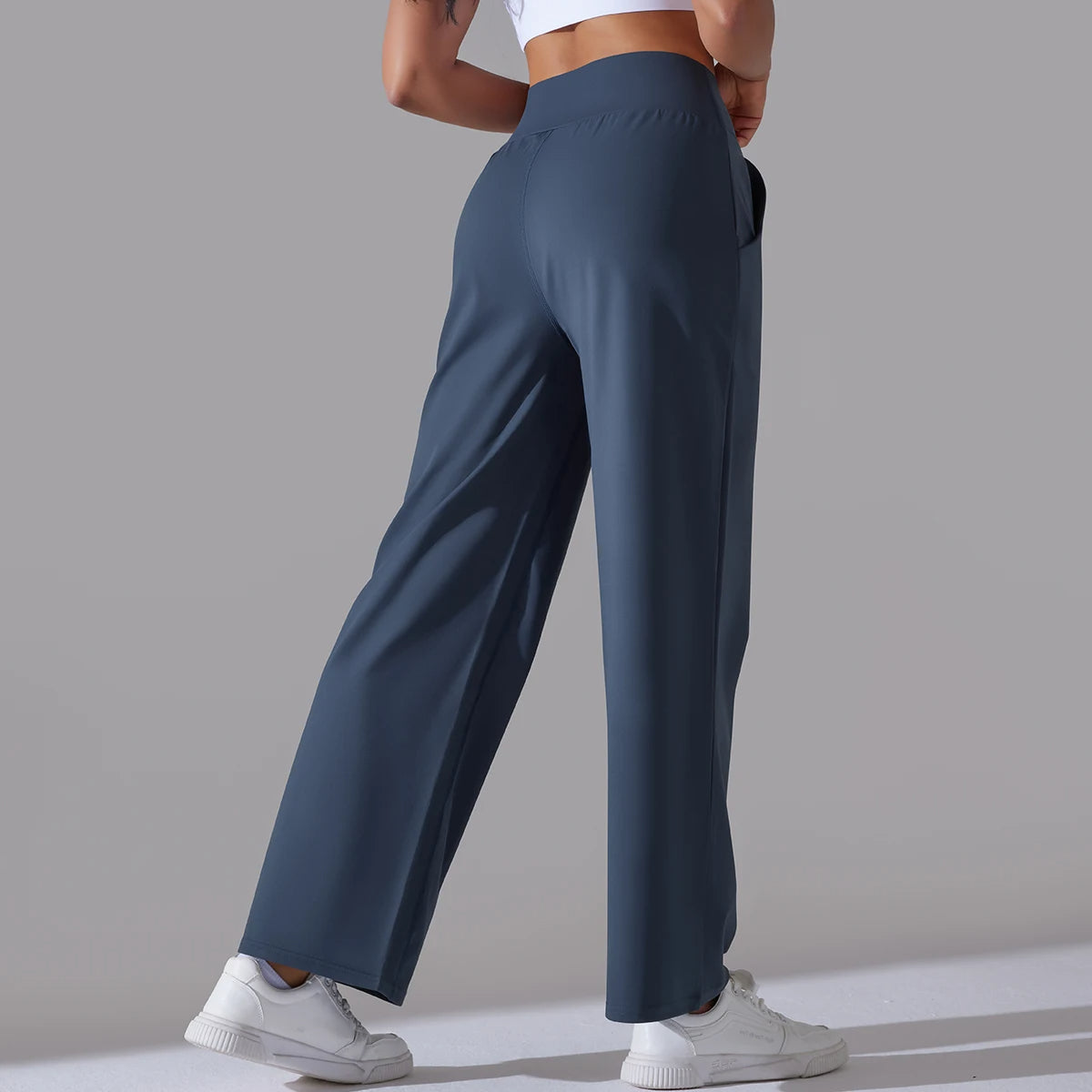Motion Wide-Leg Pant