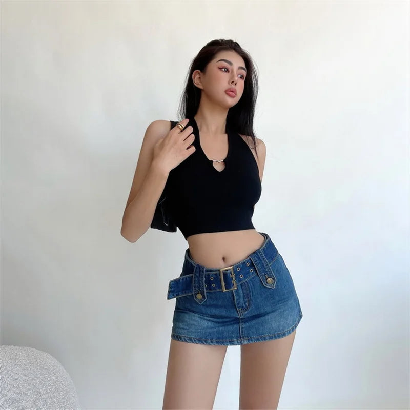 Mini-jupe en jean ceinturée Vixen