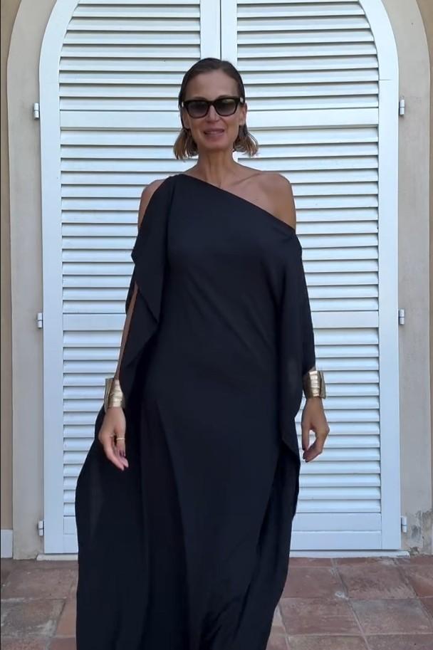 FLOWING ASYMMETRIC CAFTAN WITH BELT