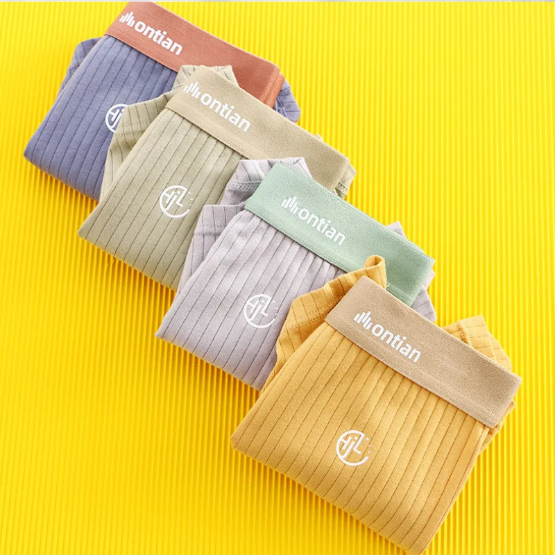 Versa – Geripptes Slip-Set