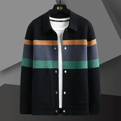 Veste en tricot rayée style universitaire