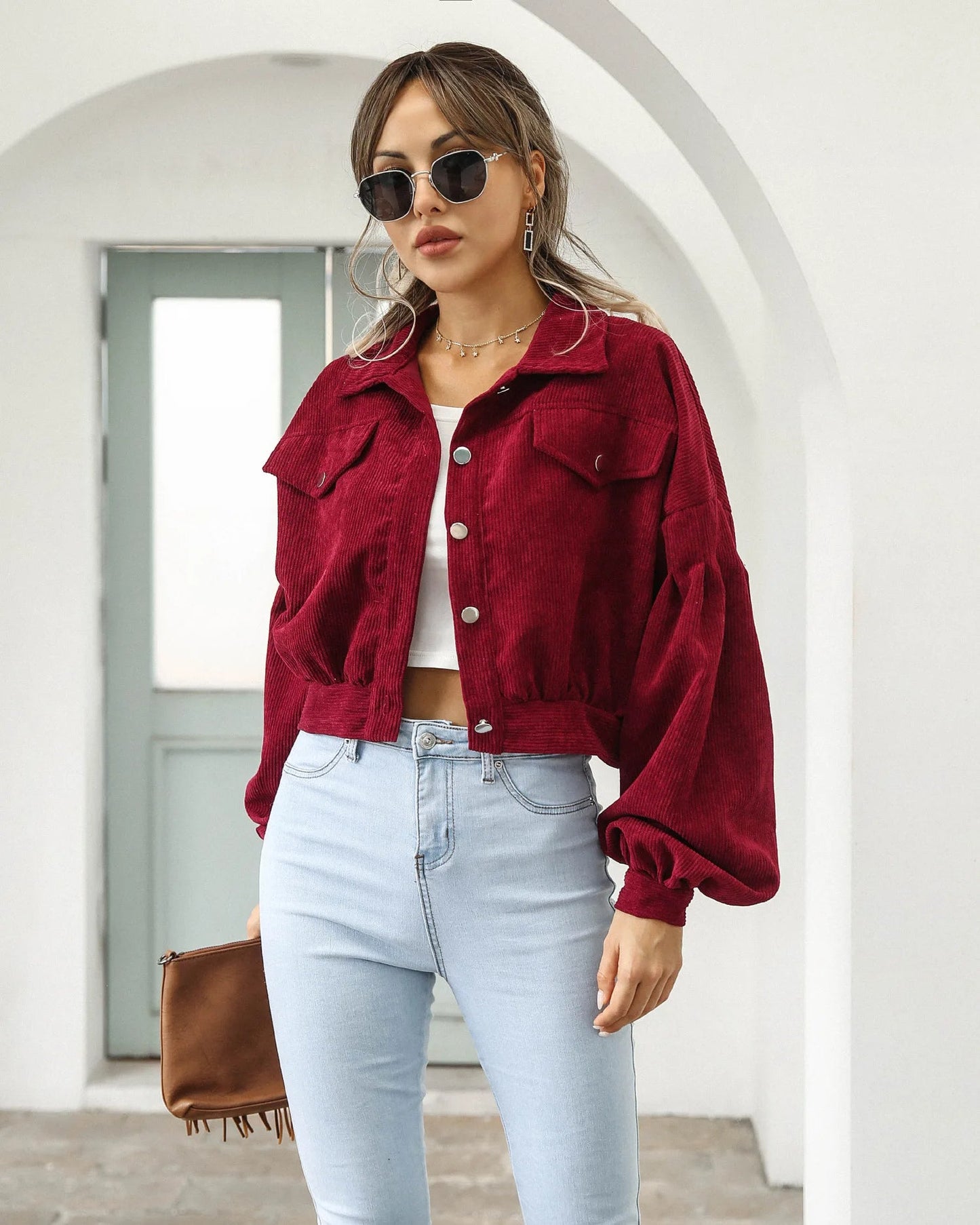Kurze Jacke aus Velourscord 