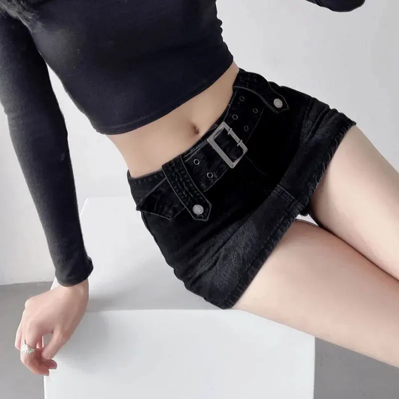 Mini-jupe en jean ceinturée Vixen