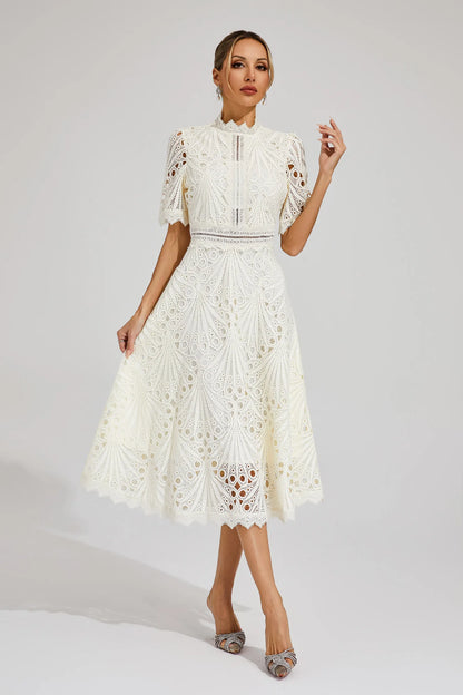 Lisandia Midikleid mit Cut-Outs