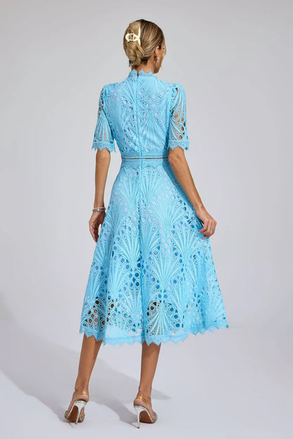 Lisandia Midikleid mit Cut-Outs