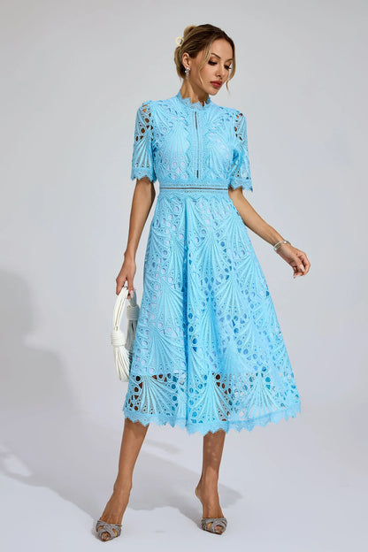 Lisandia Midikleid mit Cut-Outs