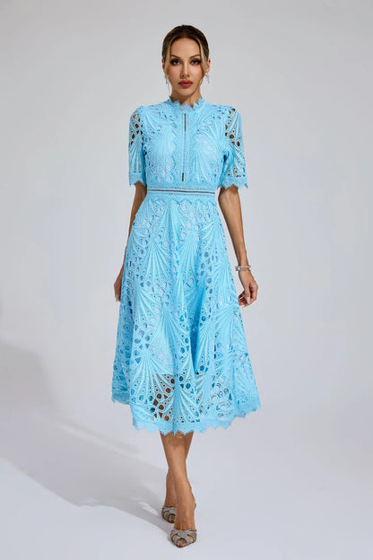 Lisandia Midikleid mit Cut-Outs