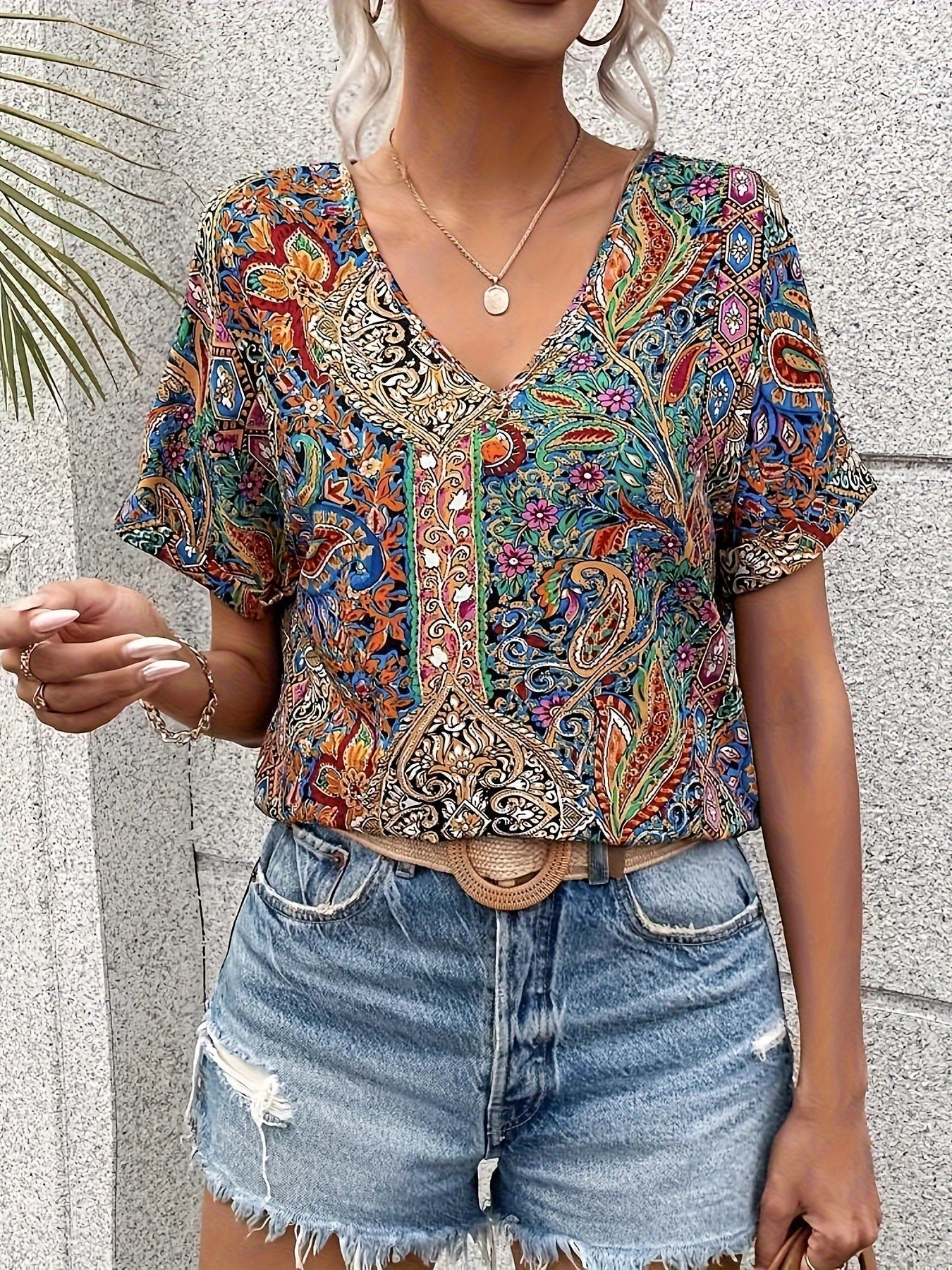 AYLA – BOUTIQUE-STYLE WOMEN’S TOP